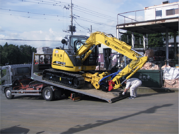 SH75型グラップル機